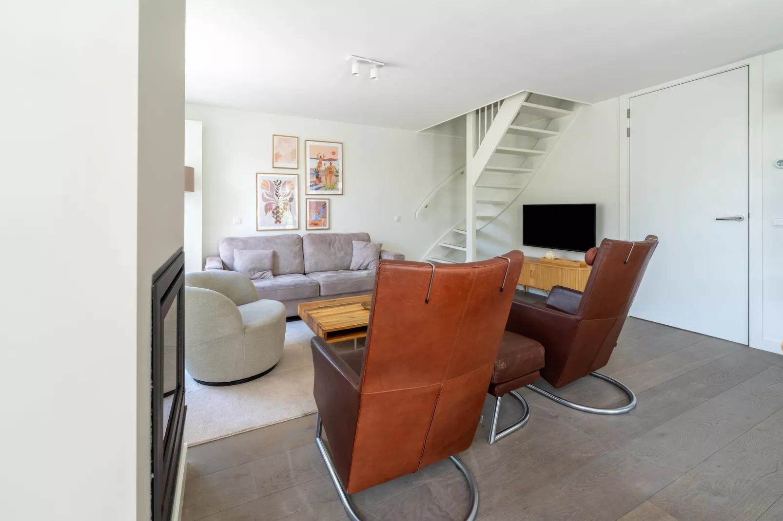 Onder de molen-Living room