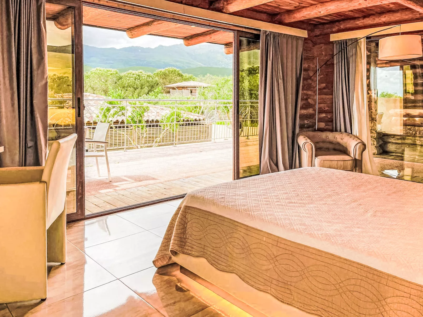 Chalet Double-Inside