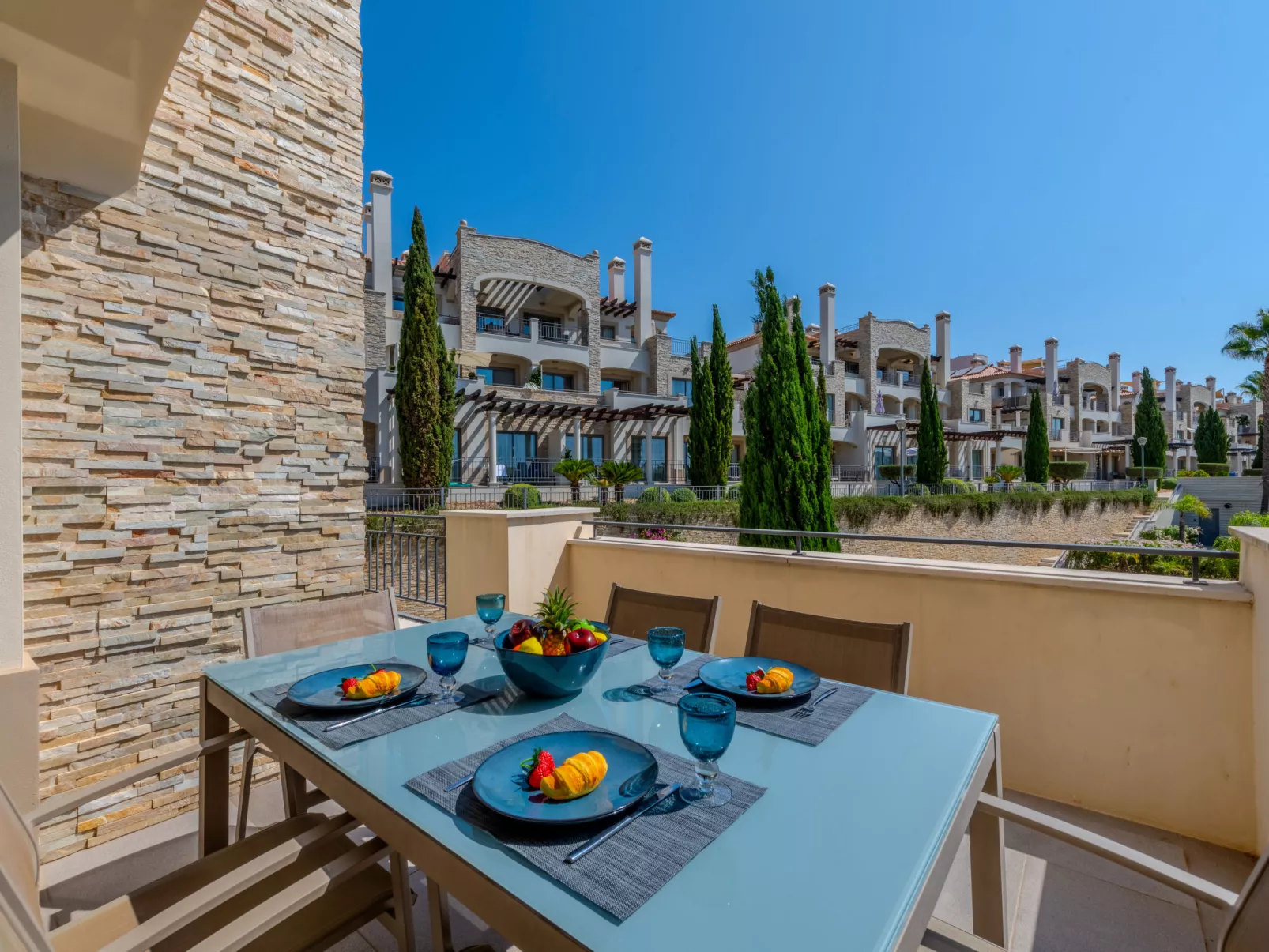 Pine Hills Reva Santuary Modern Elegance-Outside