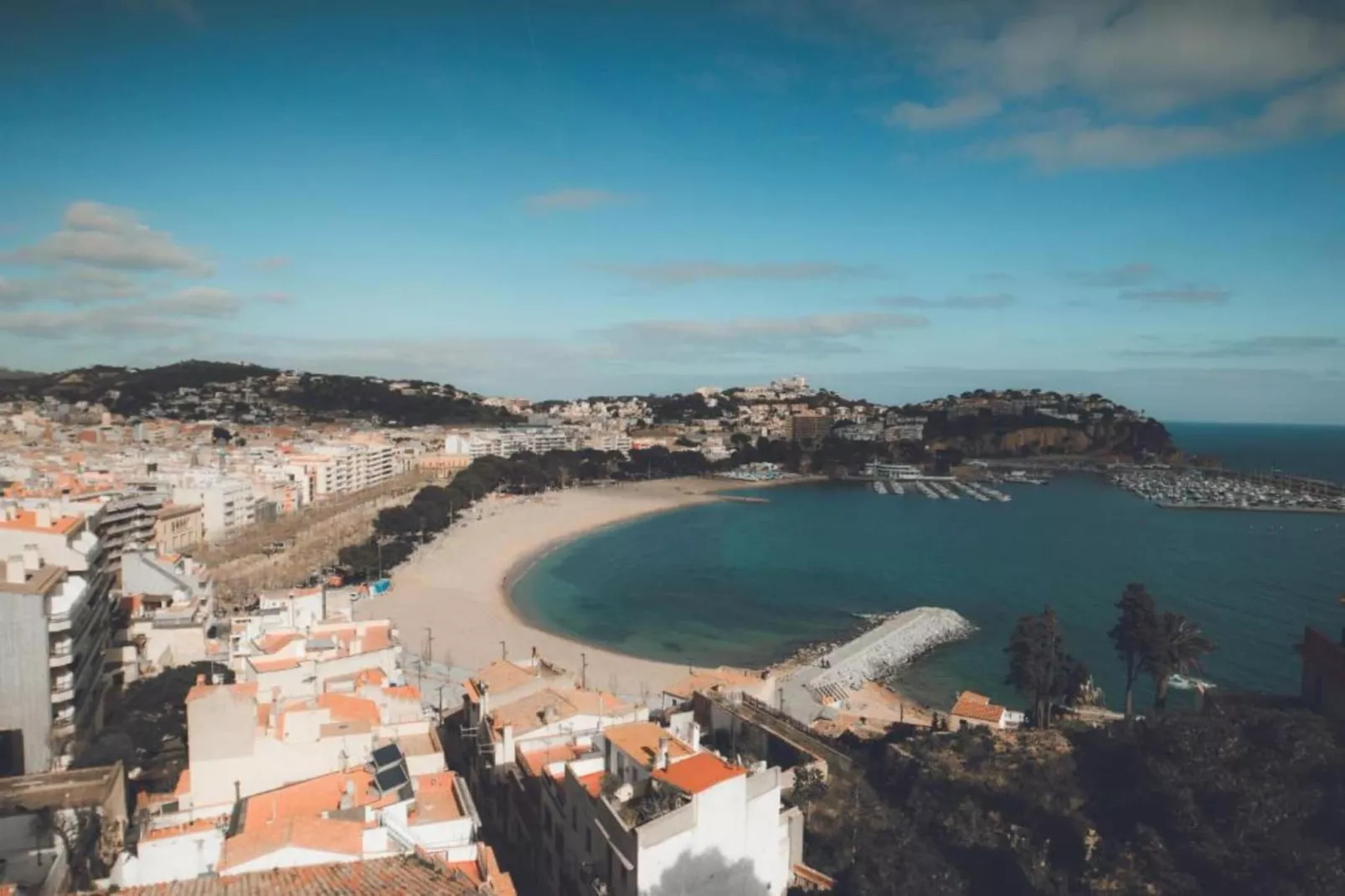 Costa Brava E-6-Areas within 20km in summer