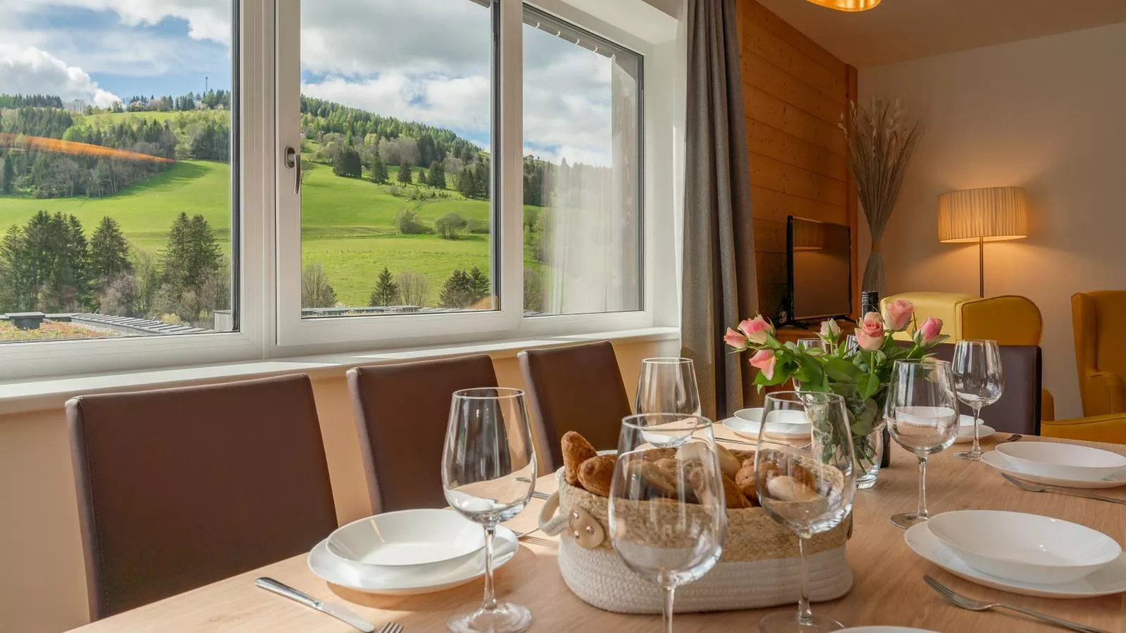Pabstin-Dining room