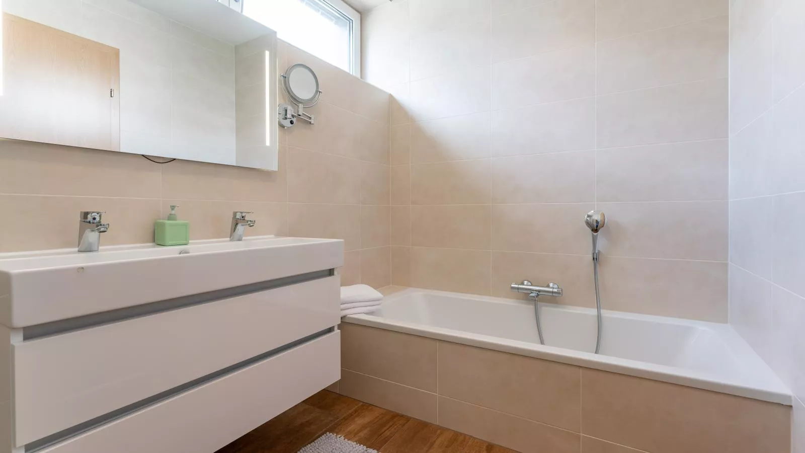 Pabstin-Bathroom