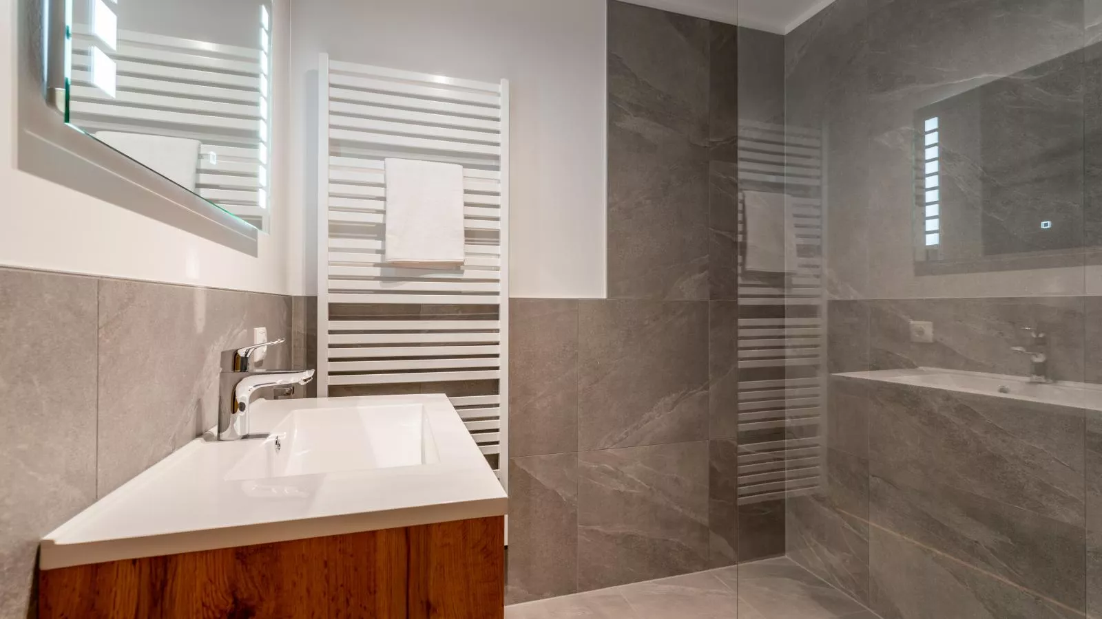 Haus Vlietländer-Bathroom