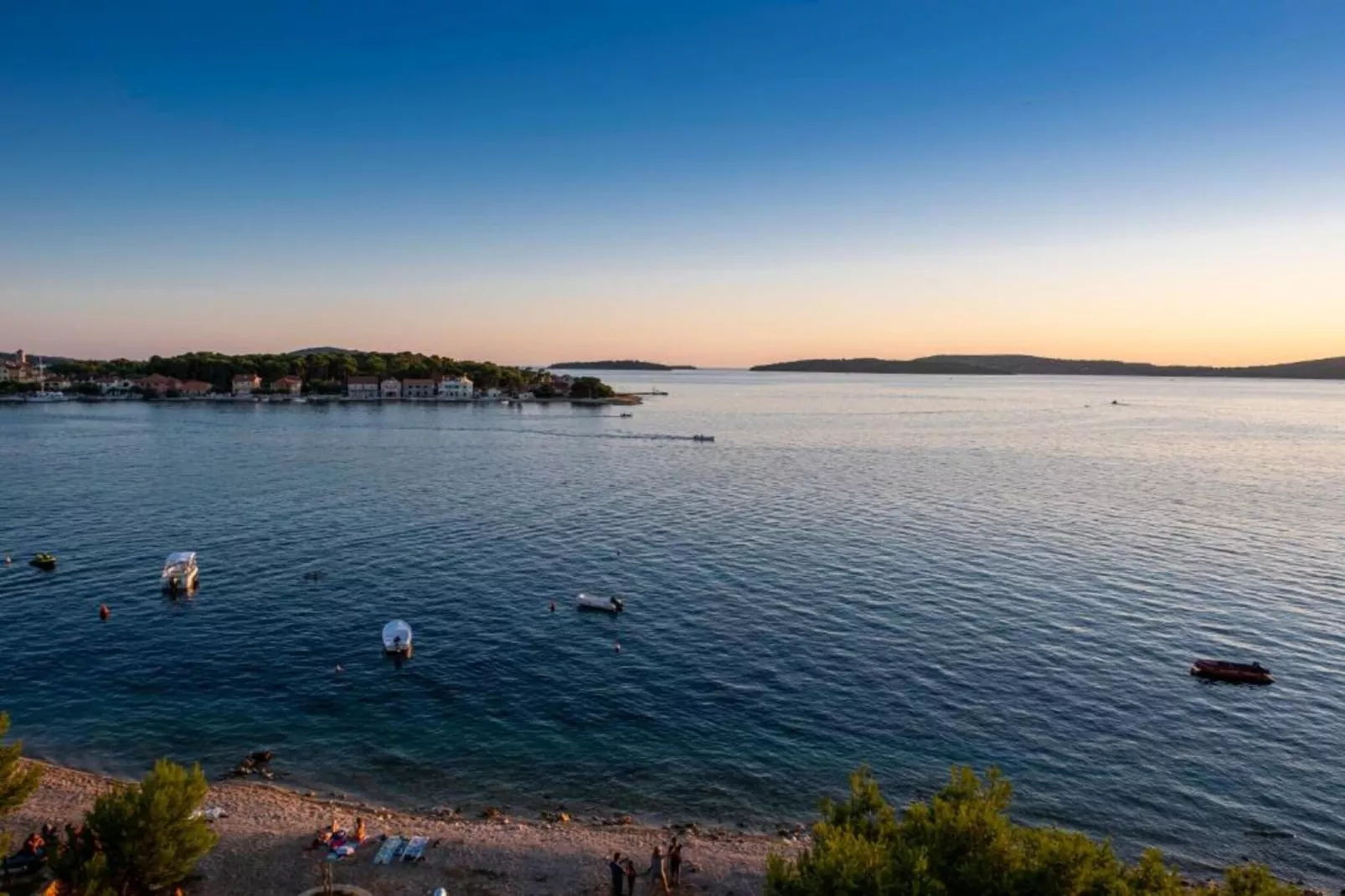 Apartments Gaj Brodarica - A7-Areas within 5km in summer