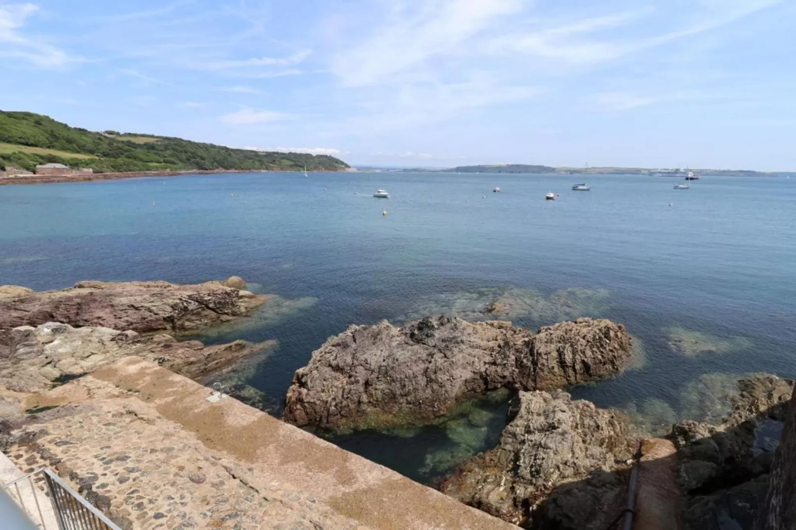Cawsand Cottage-Areas within 1km in summer