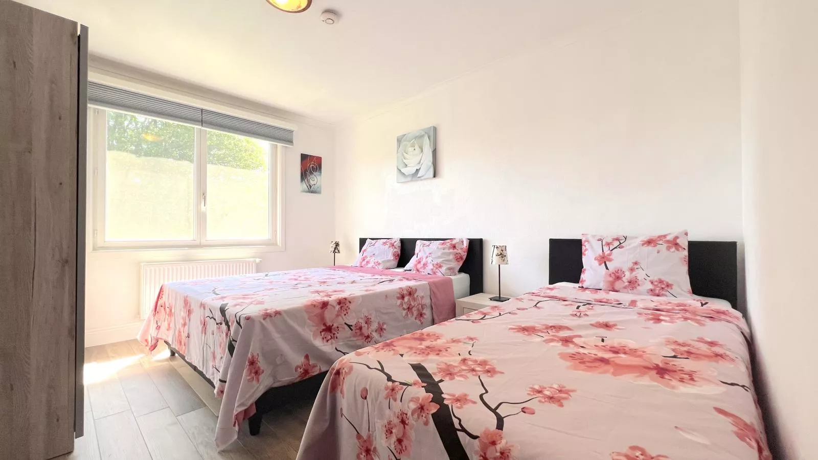 Devant les Thiers-Bedroom
