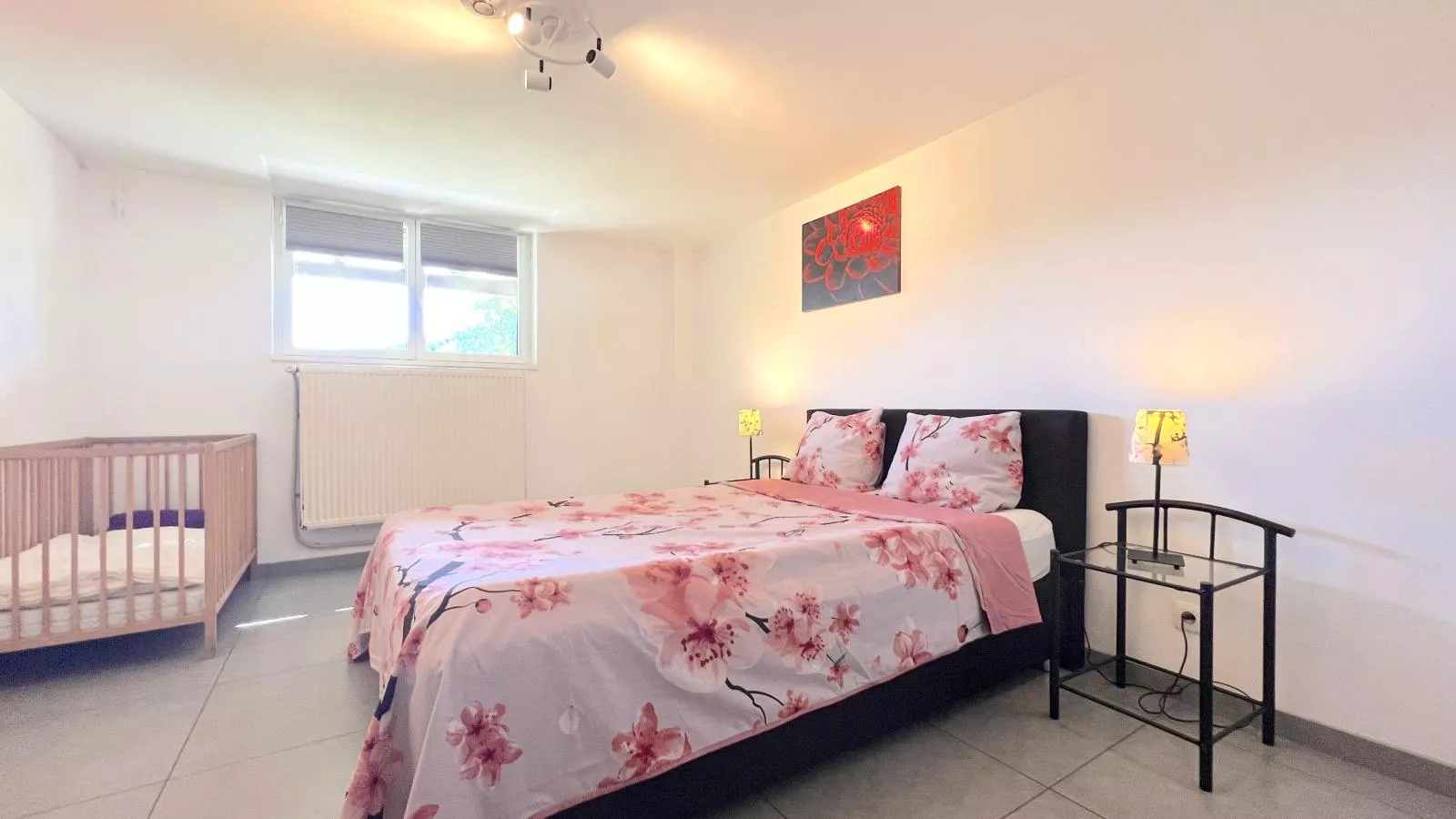 Devant les Thiers-Bedroom