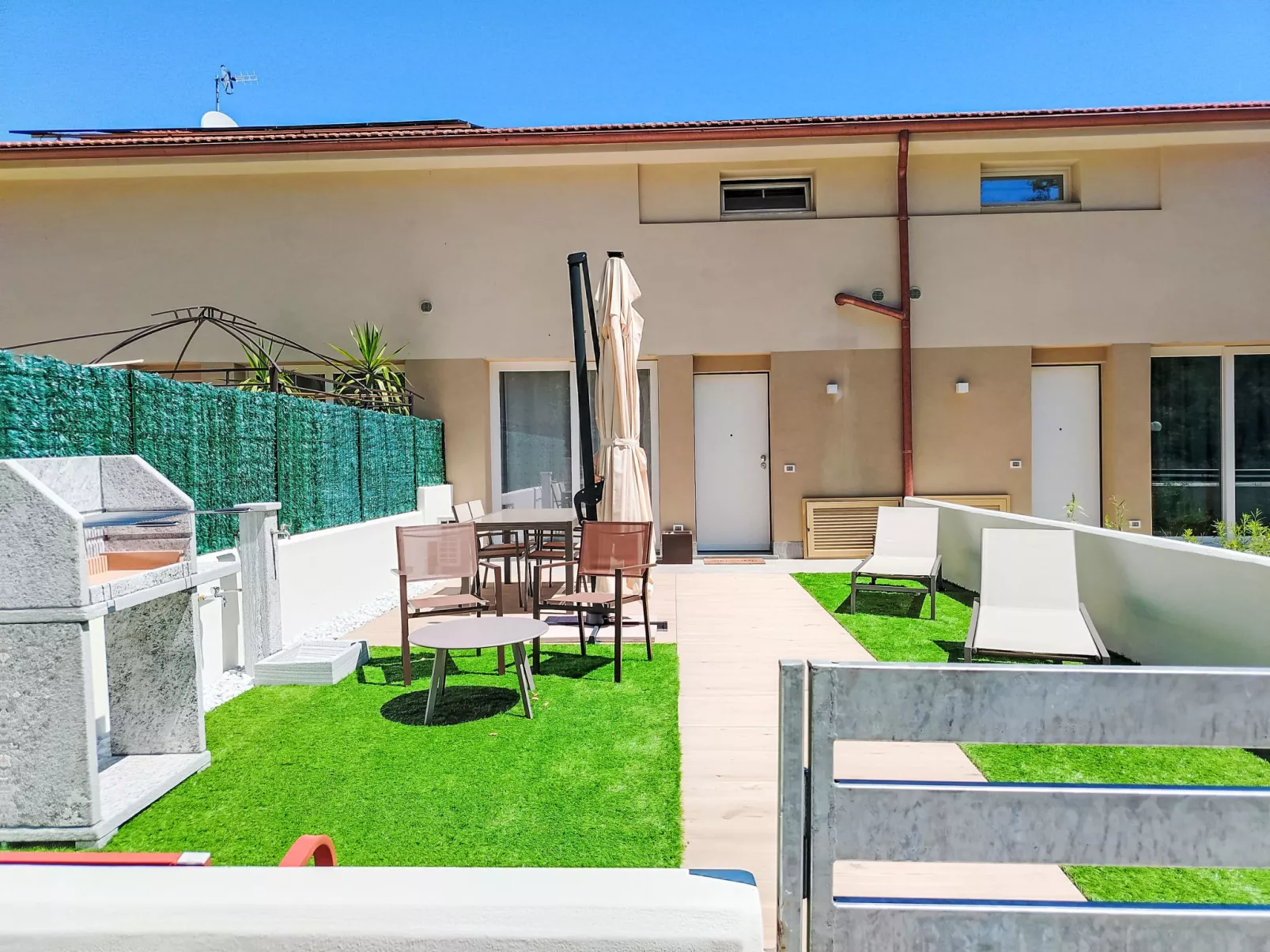 Suite Garden 31-Draußen