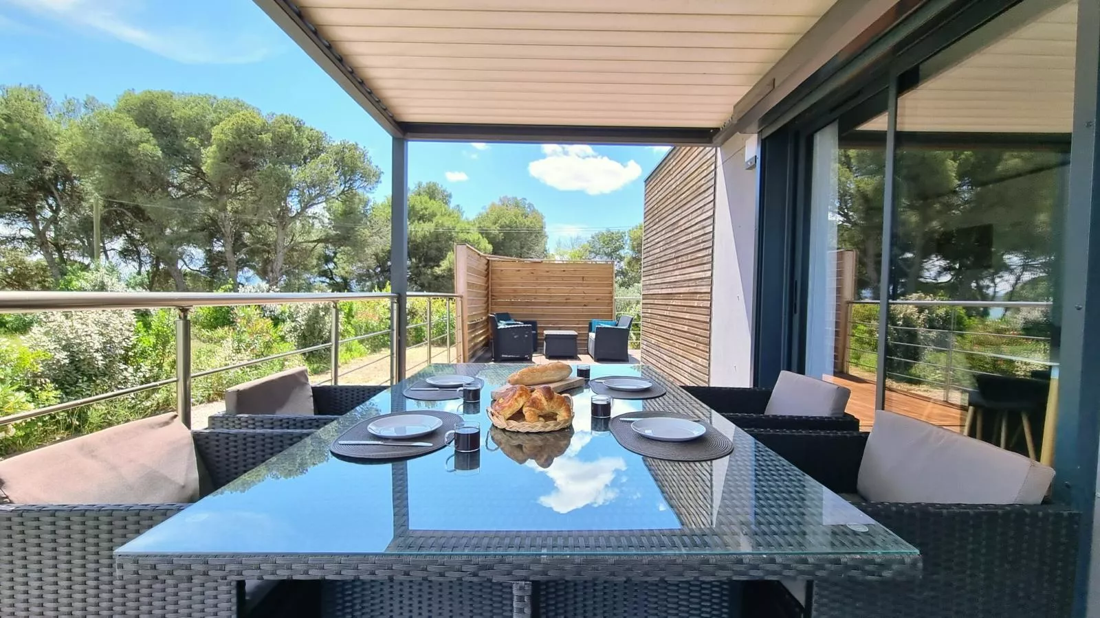 Cottage du Lac 63-Terrace balcony