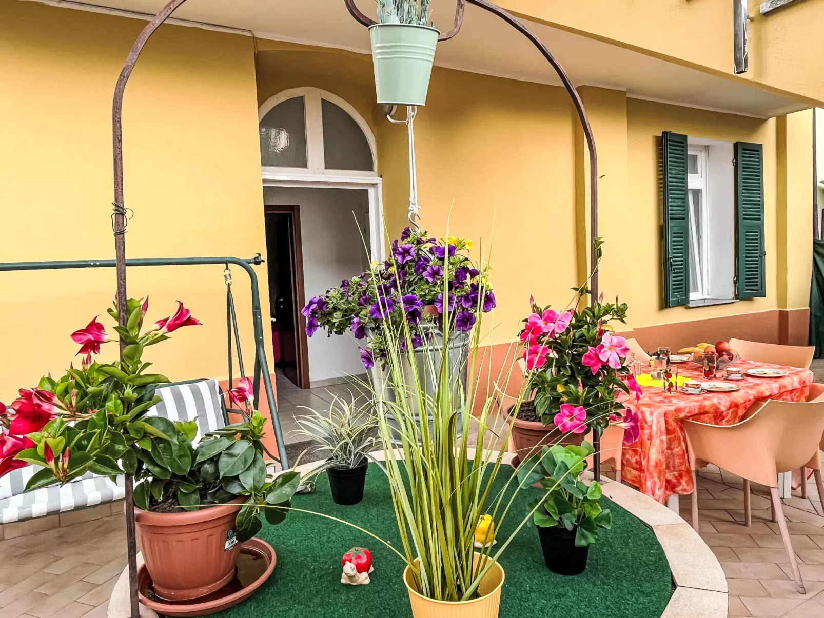 Tra Mare e Collina-Outside