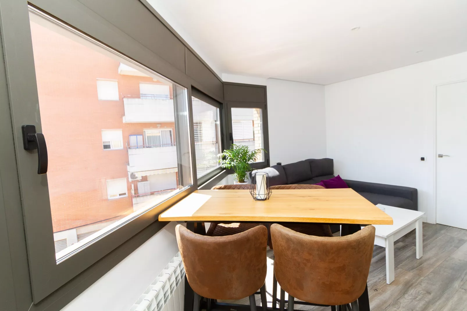 Vivalidays Oscar - Malgrat de Mar-Dining room