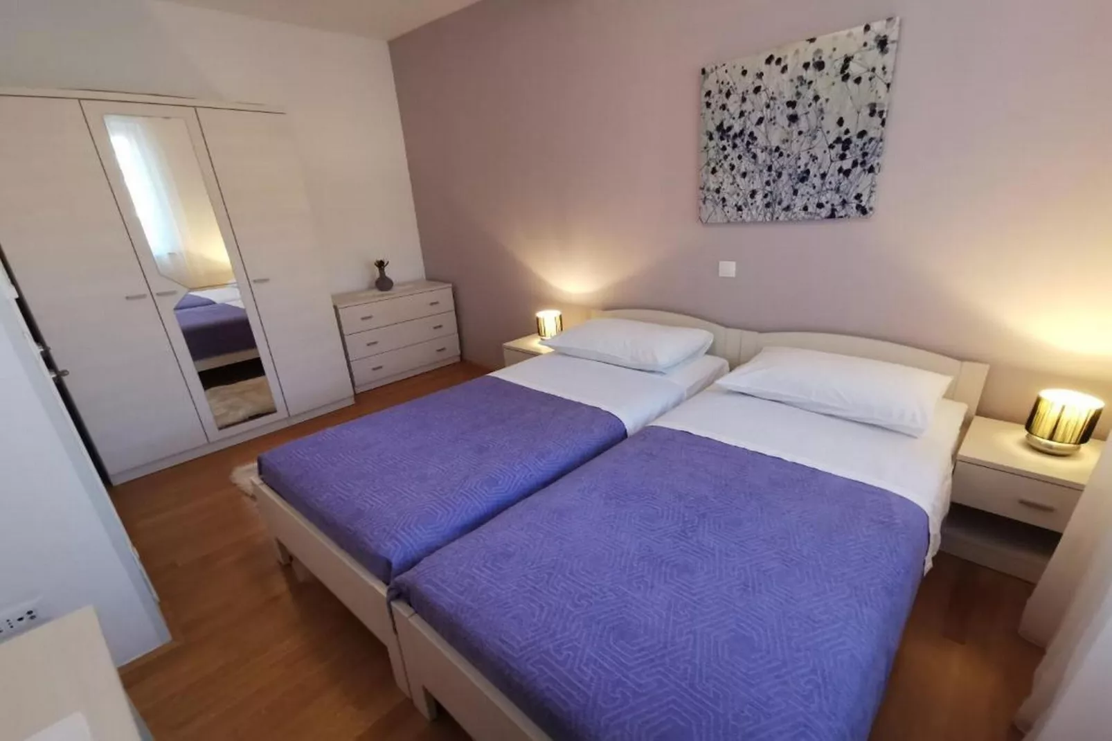 Studio Apartment Feather - Studio Apartment with Terrace-Schlafzimmer