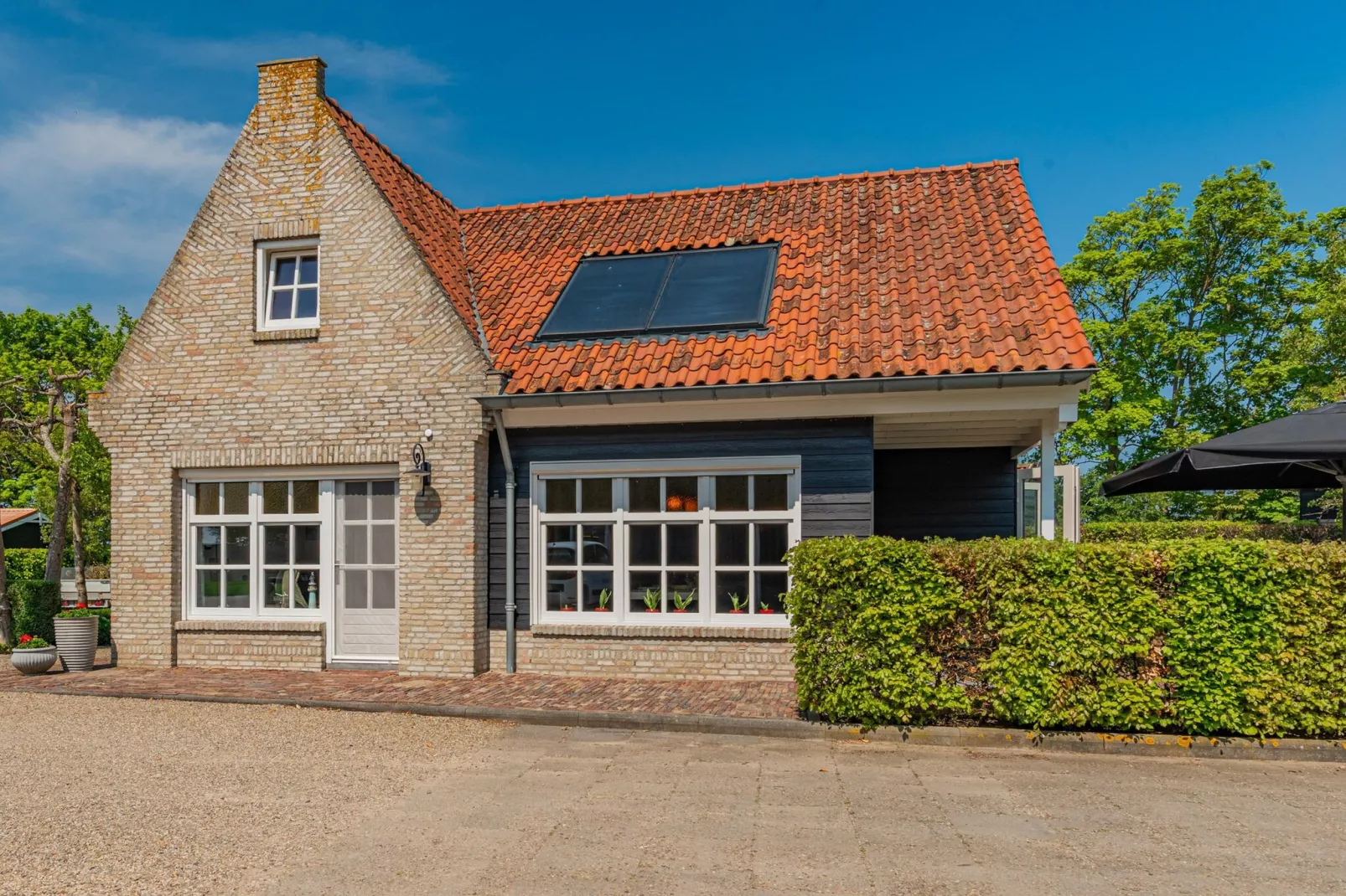 Hoeve Hofwijk Vakantiehuis-Exterior in summer