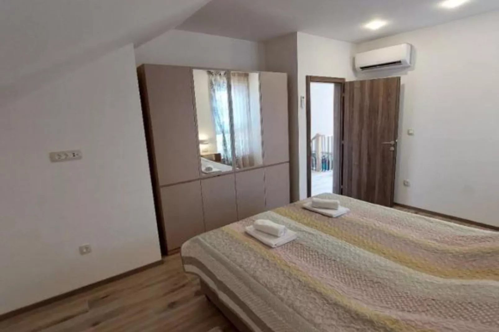 Villa Tamaris - Two Bedroom Holiday Home with Terrace and Swimming pool-Bedroom
