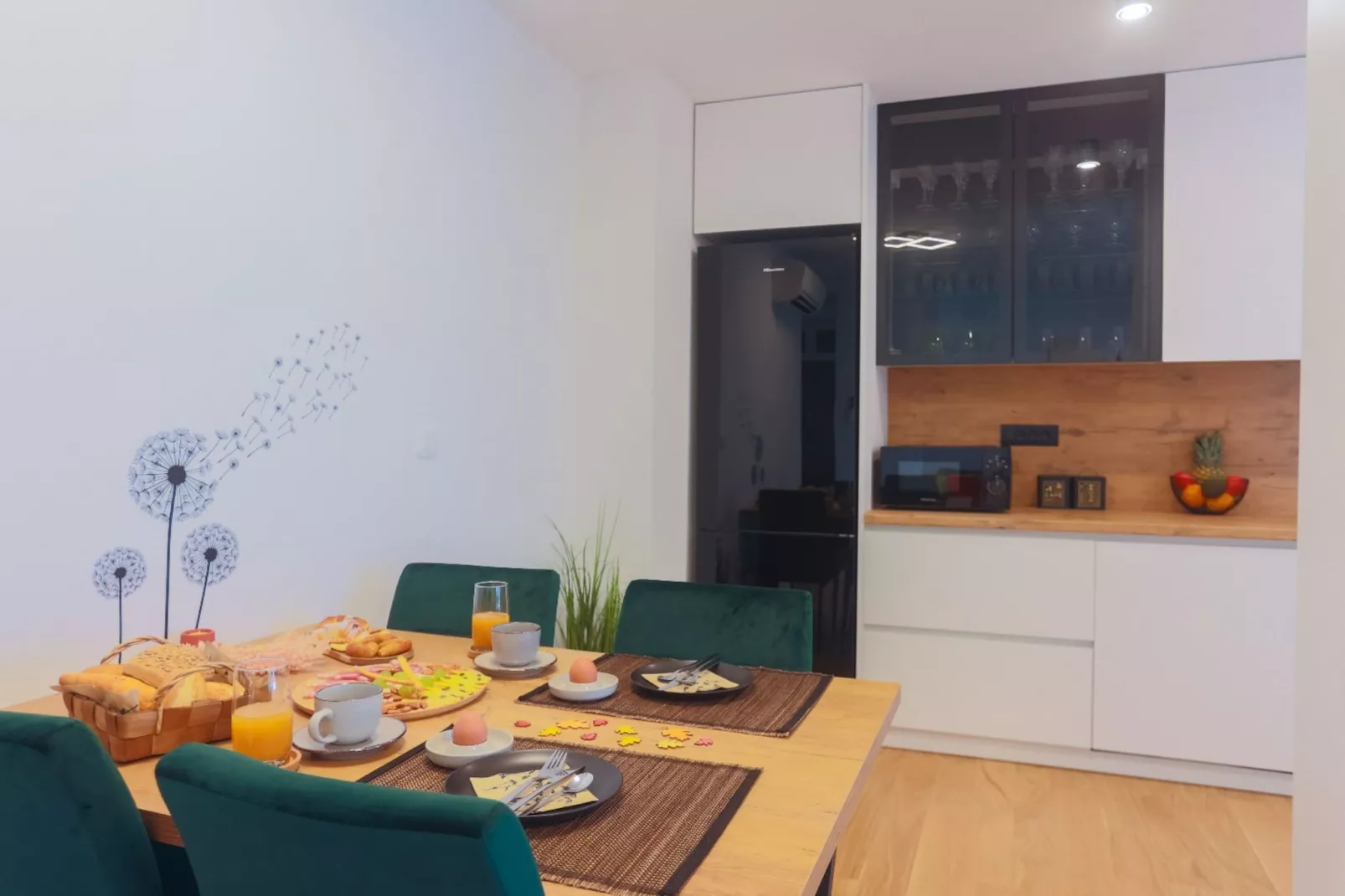 Apartment Jugo - Two Bedroom Apartment with Terrace and Sea View-Dining room