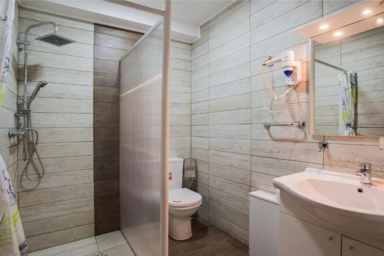 Villa Rubcic - One bedroom apartment with terrace (5)-Salle de bain