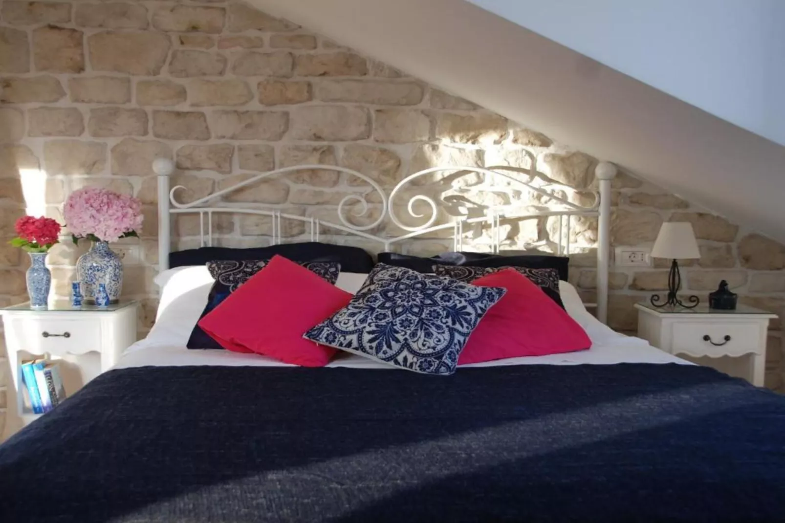 Villa Mediterranea - One Bedroom Apartment with Sea View-Bedroom