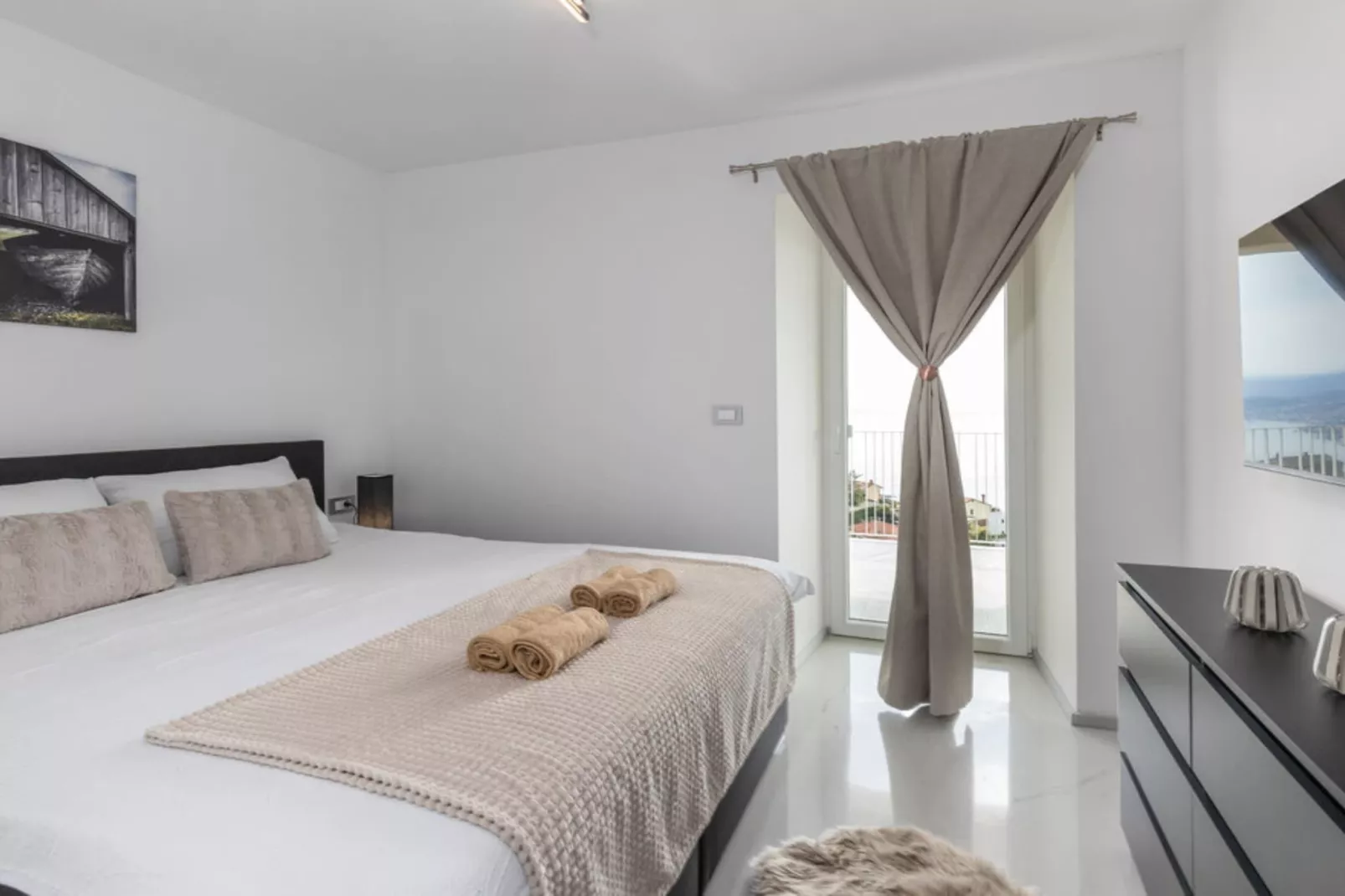Apartments Bregha - Three Bedroom Apartment with Terrace-Chambre