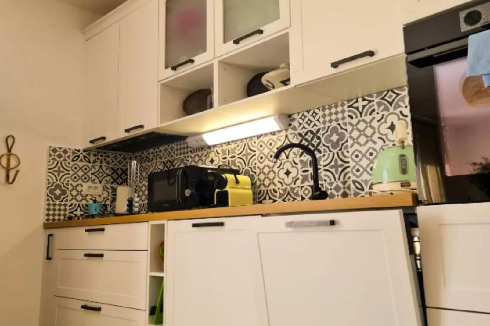 Apartment Torre Senj - Two Bedroom Apartment with Balcony and Mountain  View-Cuisine