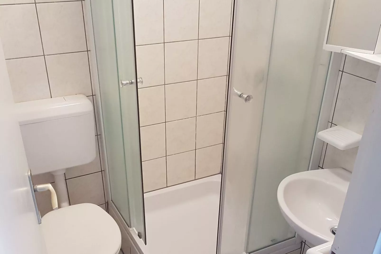 Apartments Danijela & Vlado - One Bedroom Apartment with Balcony and  Garden View-Badezimmer