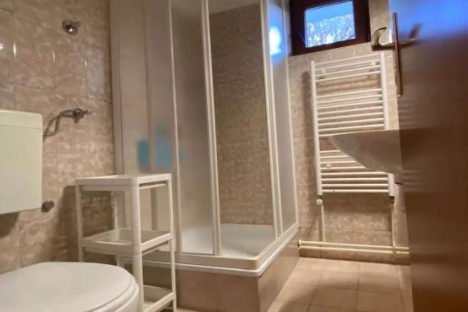 Three Bedroom Apartment with Terrace-Salle de bain