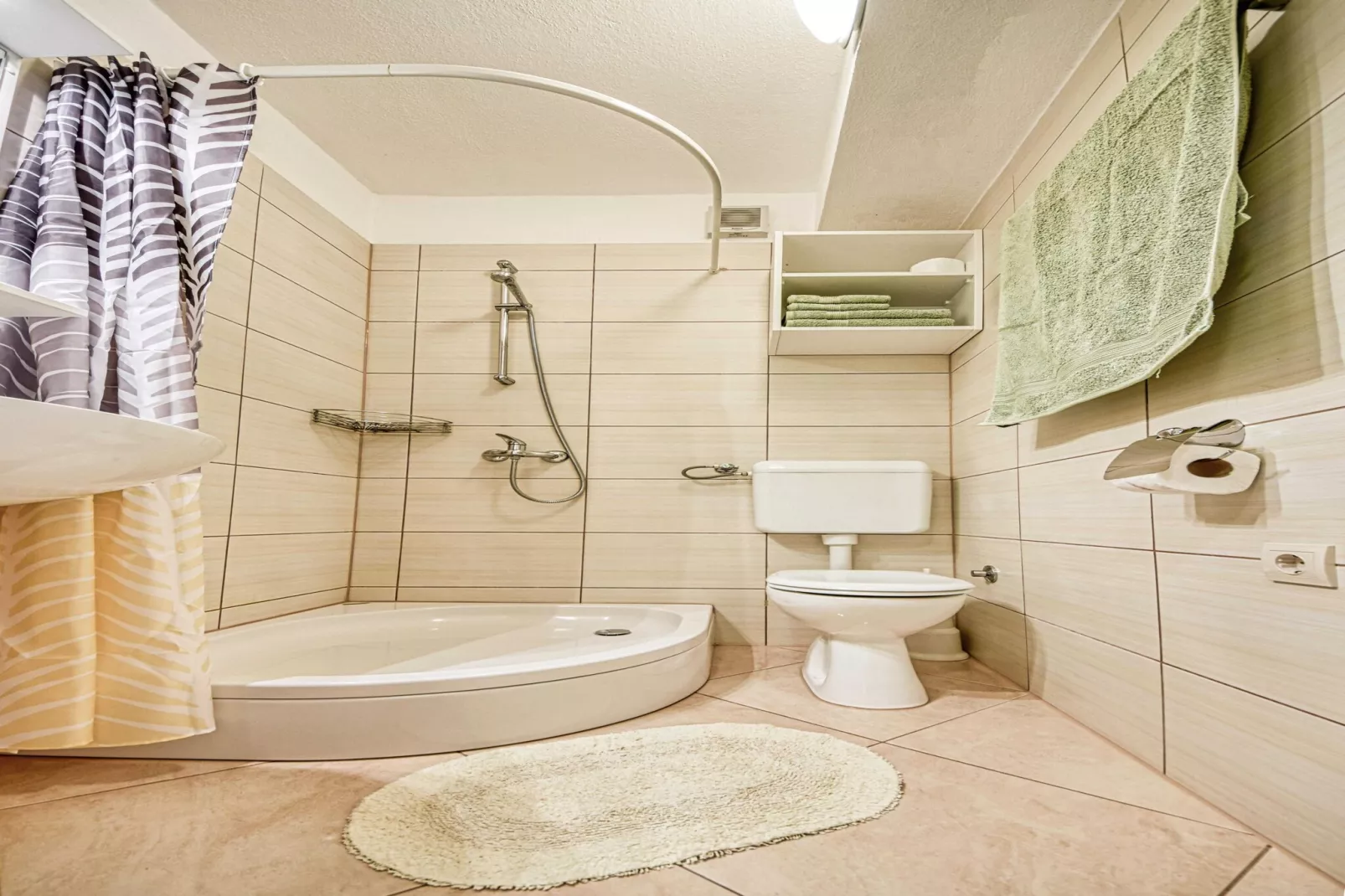 Apartments Gracin - Superior One Bedroom Apartment with Terrace (A2)-Bathroom