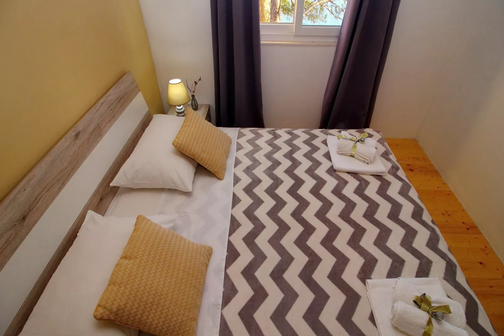 Holiday Home Bili Žal - Two Bedroom Holiday Home with Terrace and Sea View-Schlafzimmer