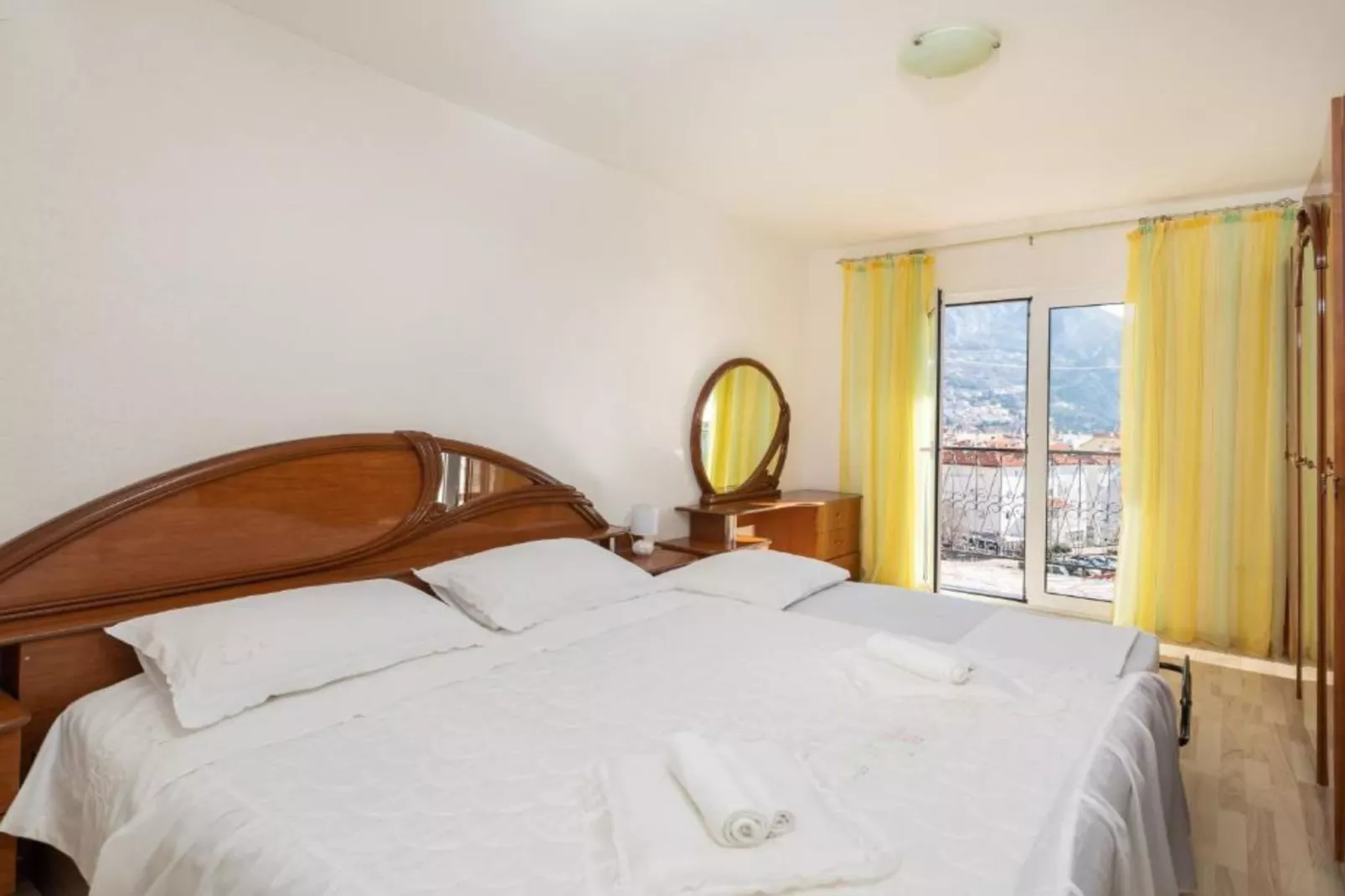 Omis River & Sea Escape - One Bedroom Apartment with Balcony and Sea View