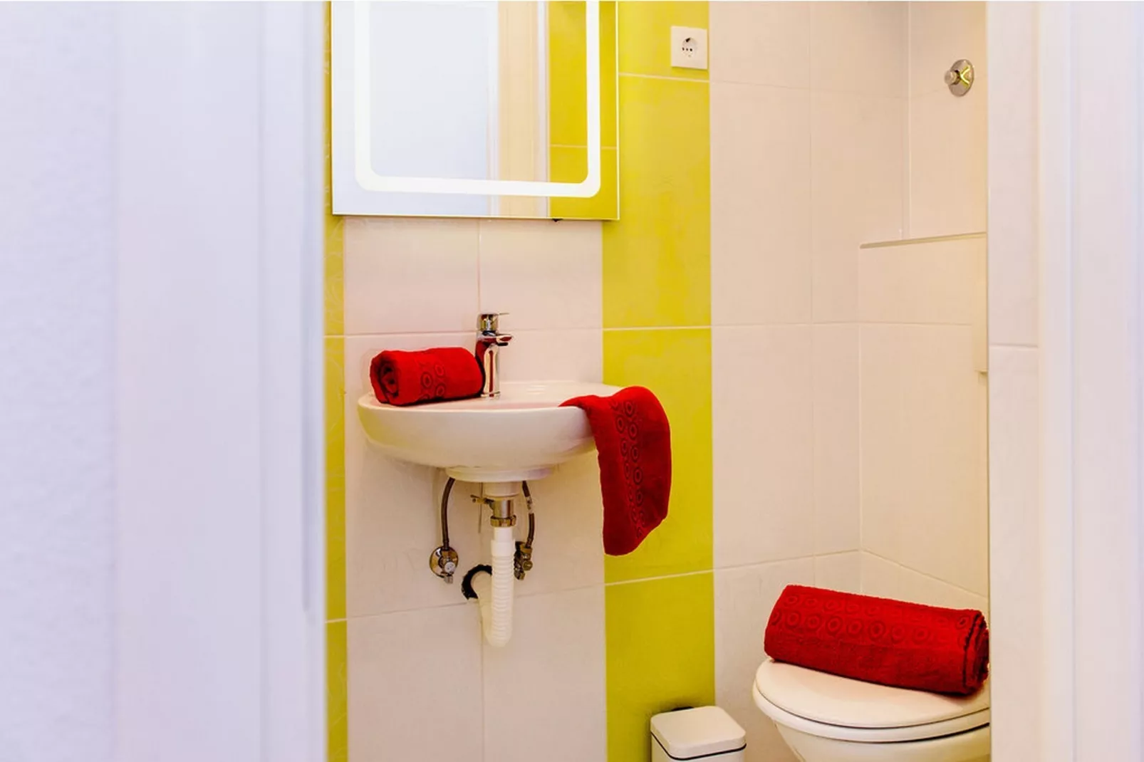 Two Bedroom Apartment (Owner Purple)-Badezimmer