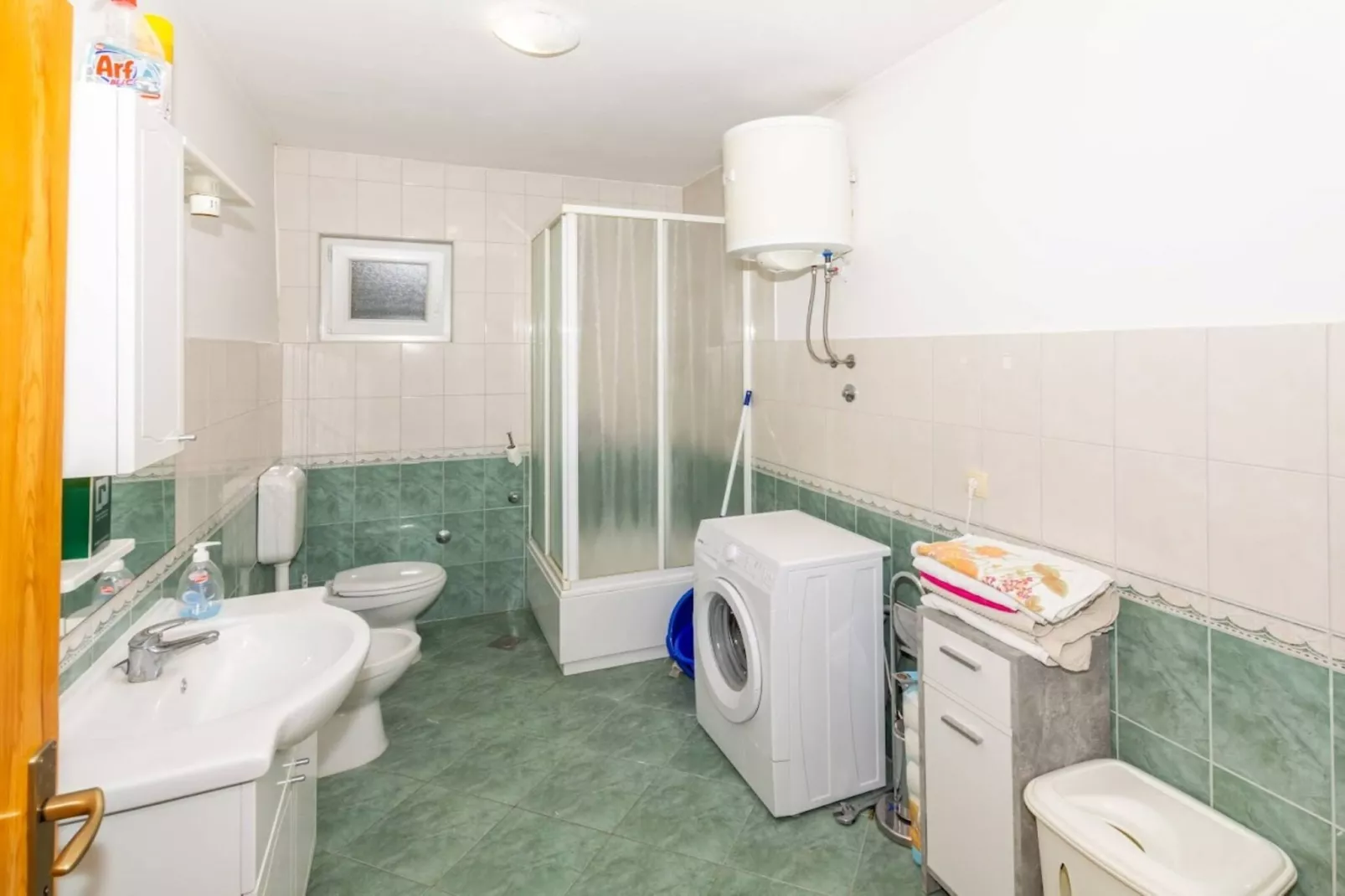 Sunny and Sleek Apartment Kastel Novi with Terrace - Three Bedroom Apartment with Terrace-Bathroom