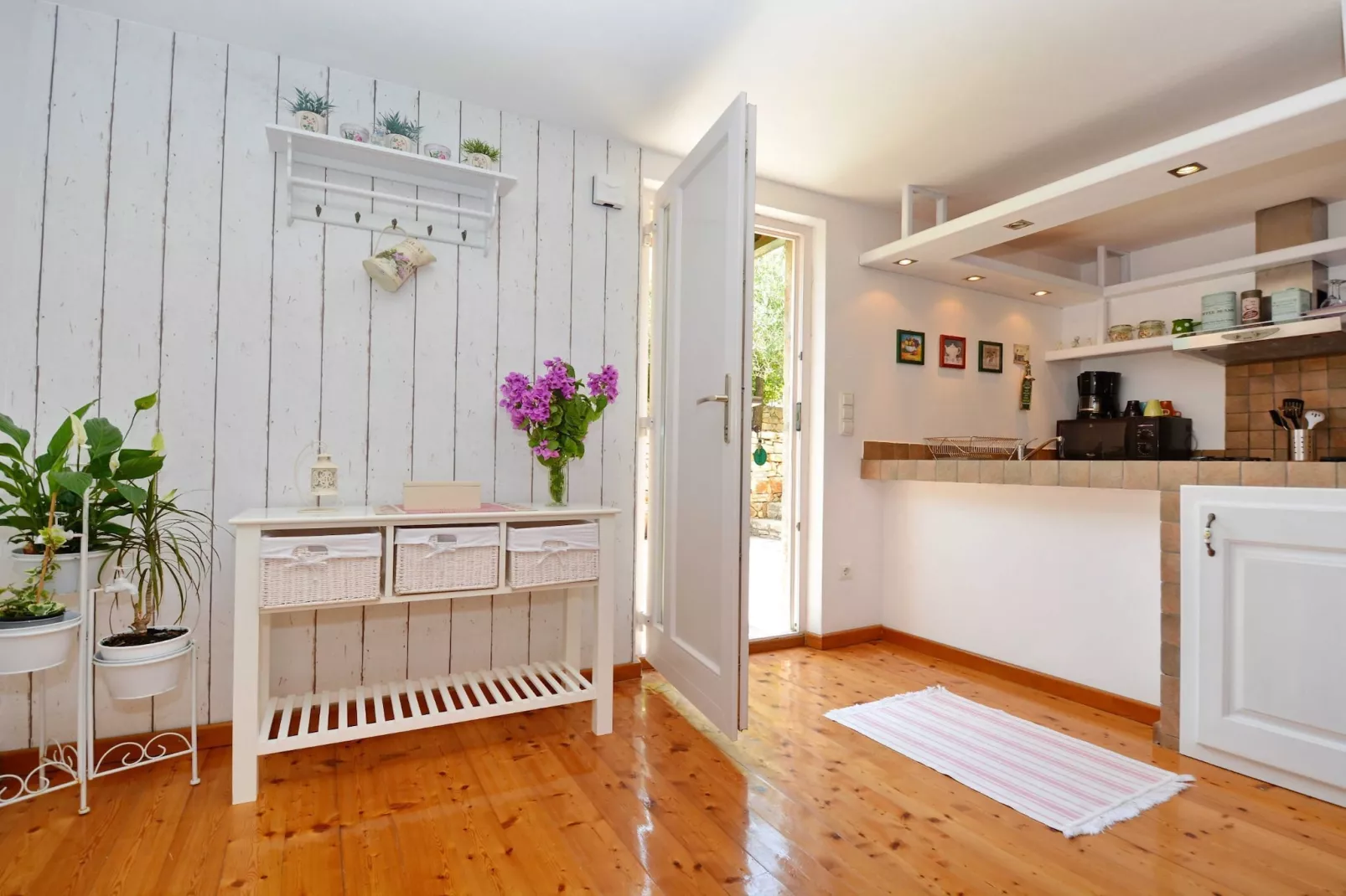Blissful Bay Apartments Vrboska - One Bedroom Apartment with Terrace (owner Lovor)-Kitchen