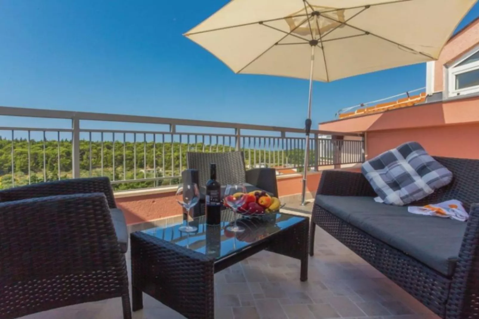 Apartments Grljusic - One Bedroom Apartment 208-Terrasse/Balkon