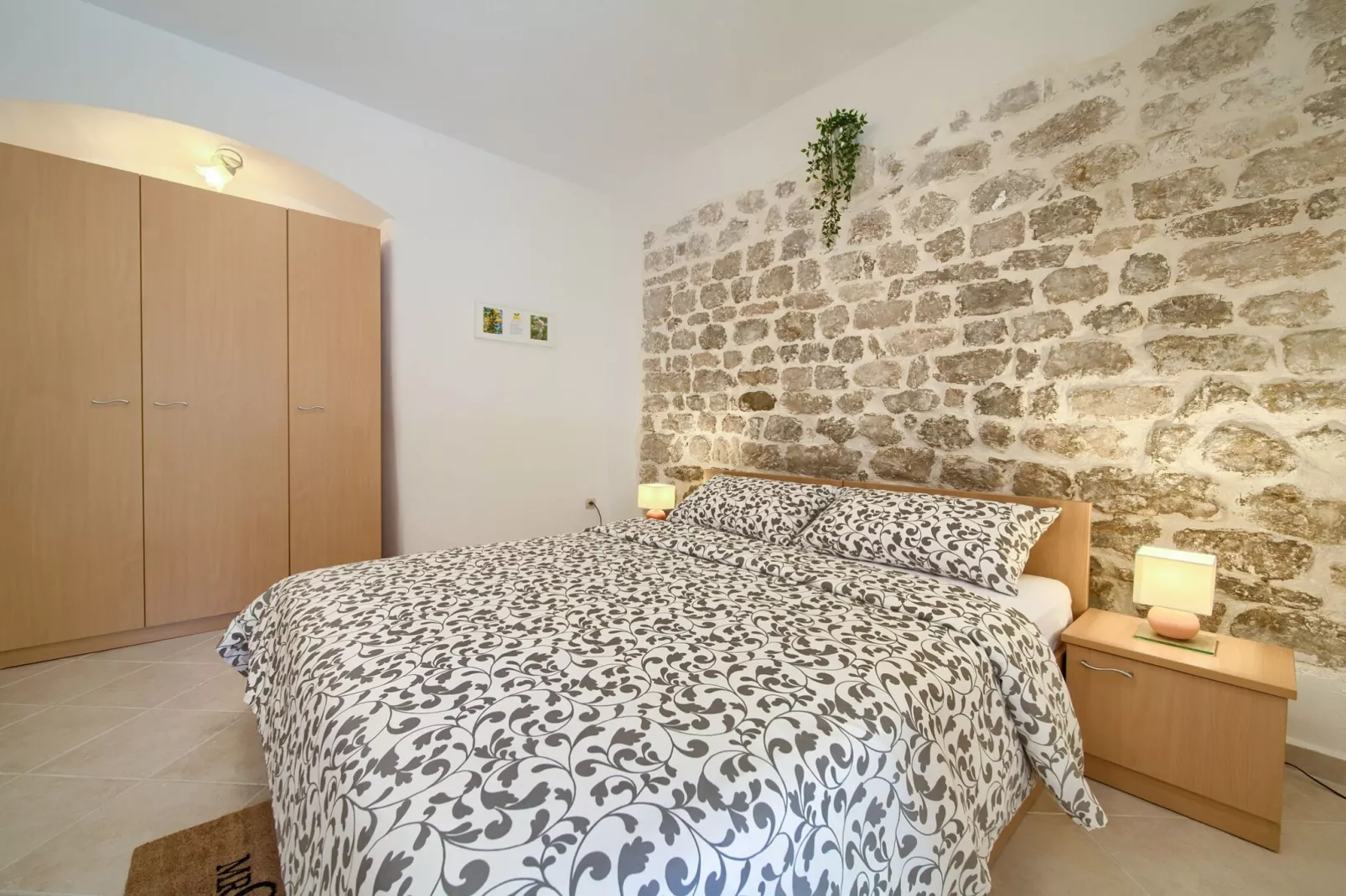 Chic and Charming Krk Downtown Apartments - Classic Studio Apartment (owner Lemon)-Bedroom