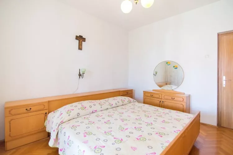 Apartment Vrandecic - Two Bedroom Apartment with Garden Terrace (Žarka) (ST)-Chambre