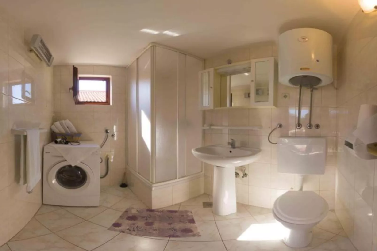 Apartments Jukica - Three Bedroom Apartment With Sea View-Bathroom