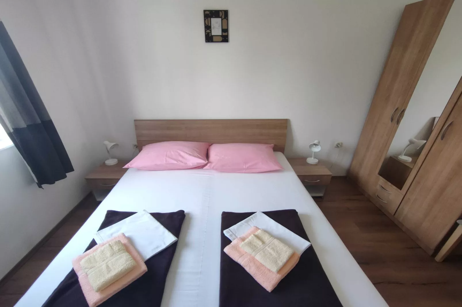 Apartments Krk with Sea View and Terrace - Classic Two Bedroom Apartment with Sea View ant Terrace (owner second floor)-Schlafzimmer