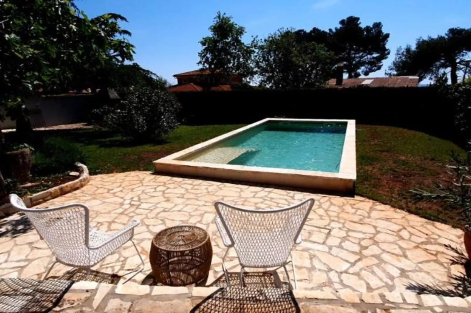 Seafront Dreamy Holiday Home Spina with Pool - Two Bedroom Holiday Home with Pool-Piscine