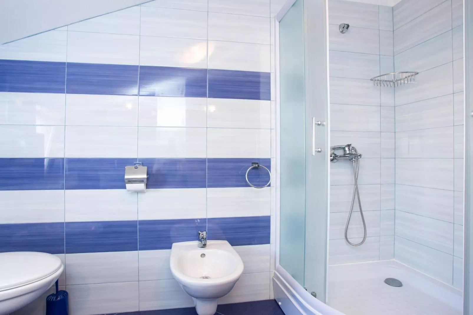 Scenic Elegant Apartments Krk with Balcony and Pool - Comfort Two Bedroom Apartment with Balcony and Pool (owner 4)-Badezimmer