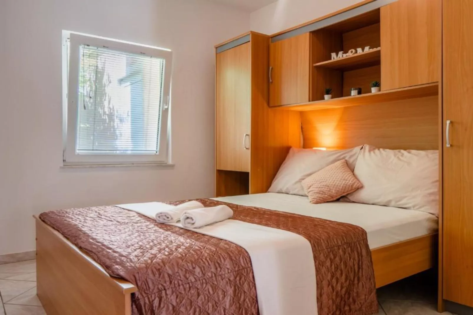 Two Bedroom Apartment 3 ( Kat)-Bedroom