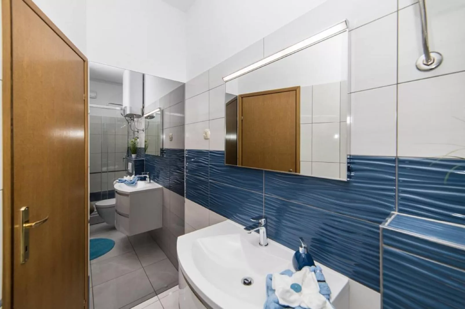 Apartments Tafra - One Bedroom Apartment 2-Salle de bain