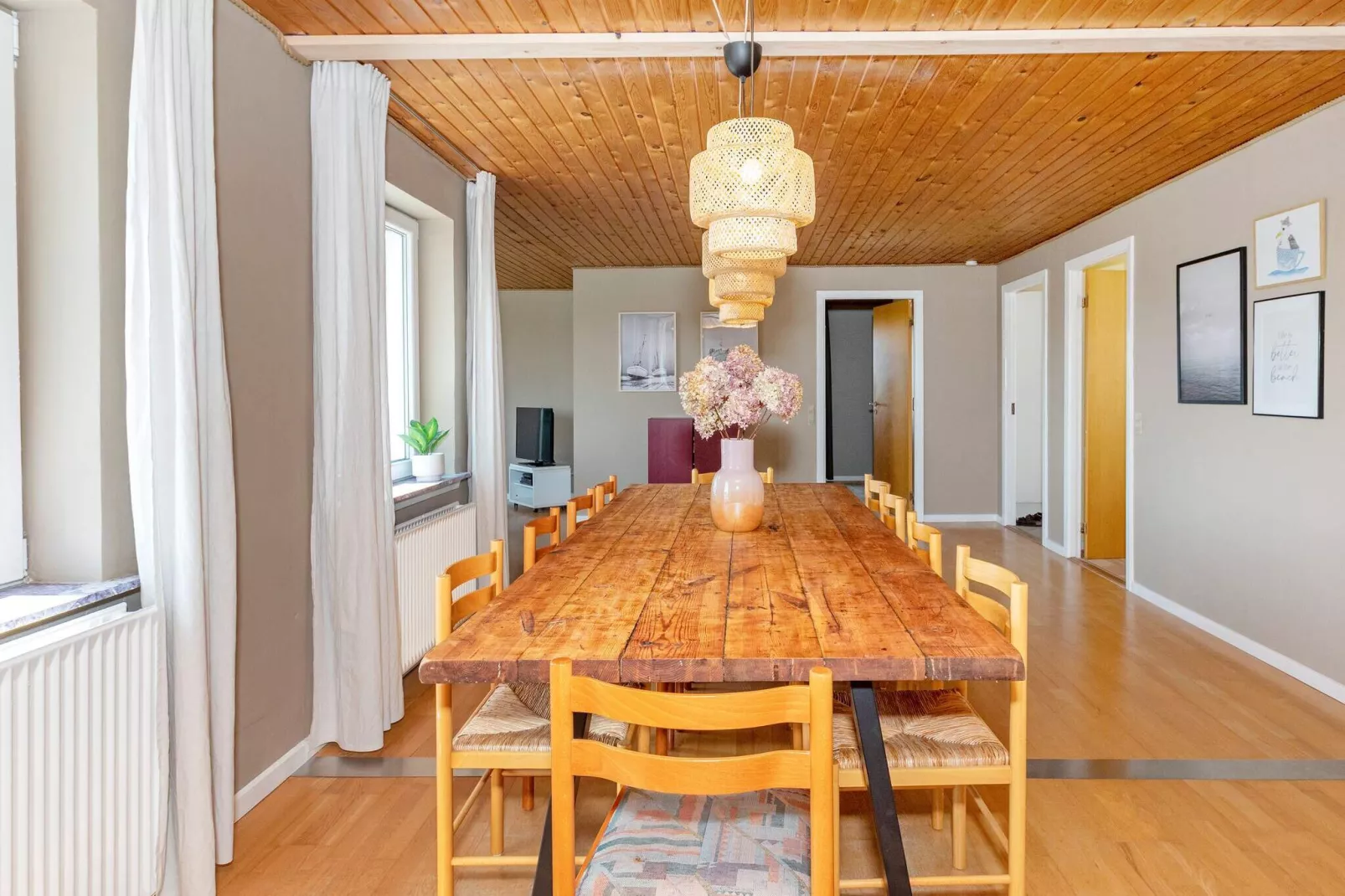 8 person holiday home in Frøstrup-By Traum-Indoor