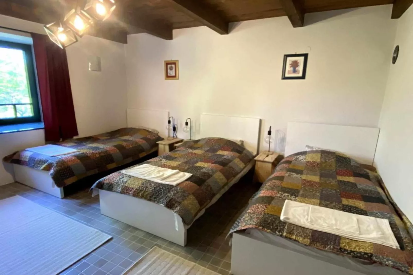 Holiday Home Saniv-Chambre