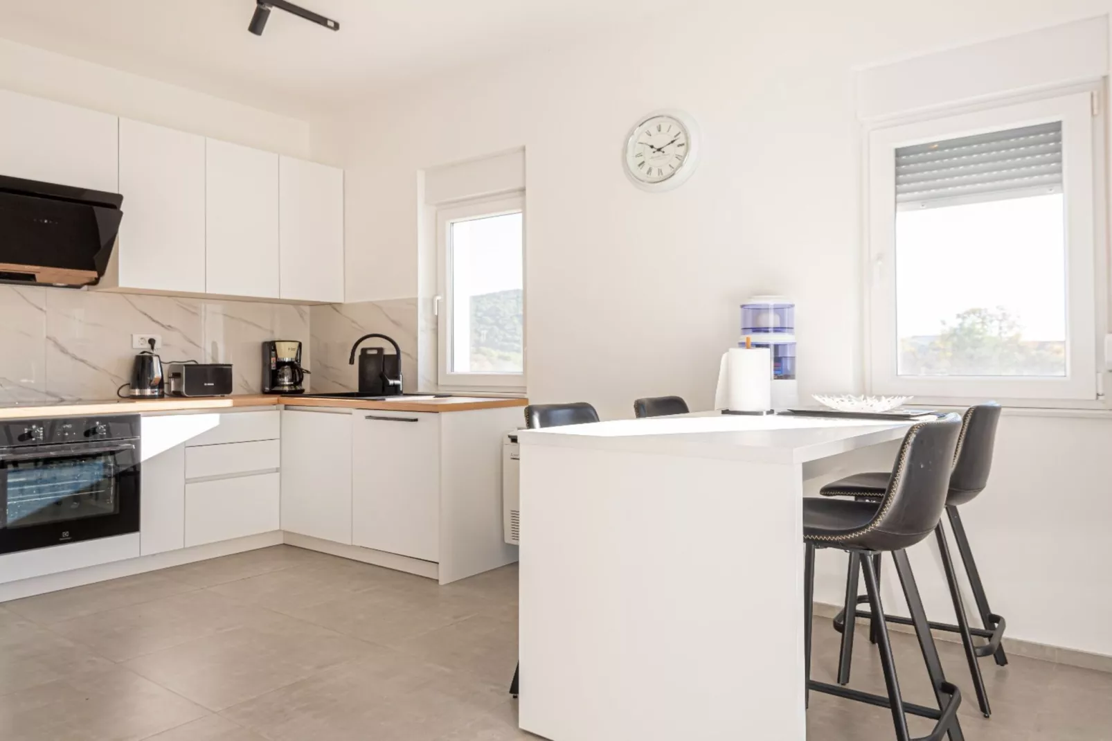 Holiday Home Iva - Three Bedroom  Holiday Home-Küche