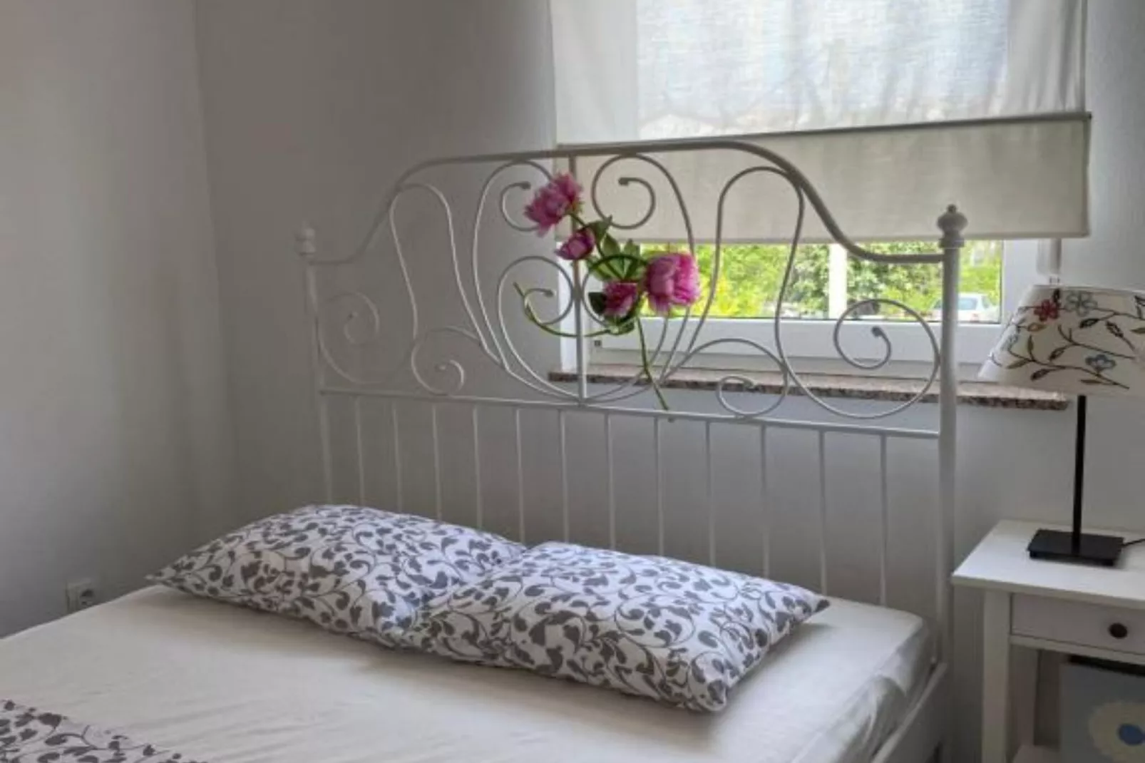 Apartments Lara Rab - One Bedroom Apartment with  Balcony-Schlafzimmer