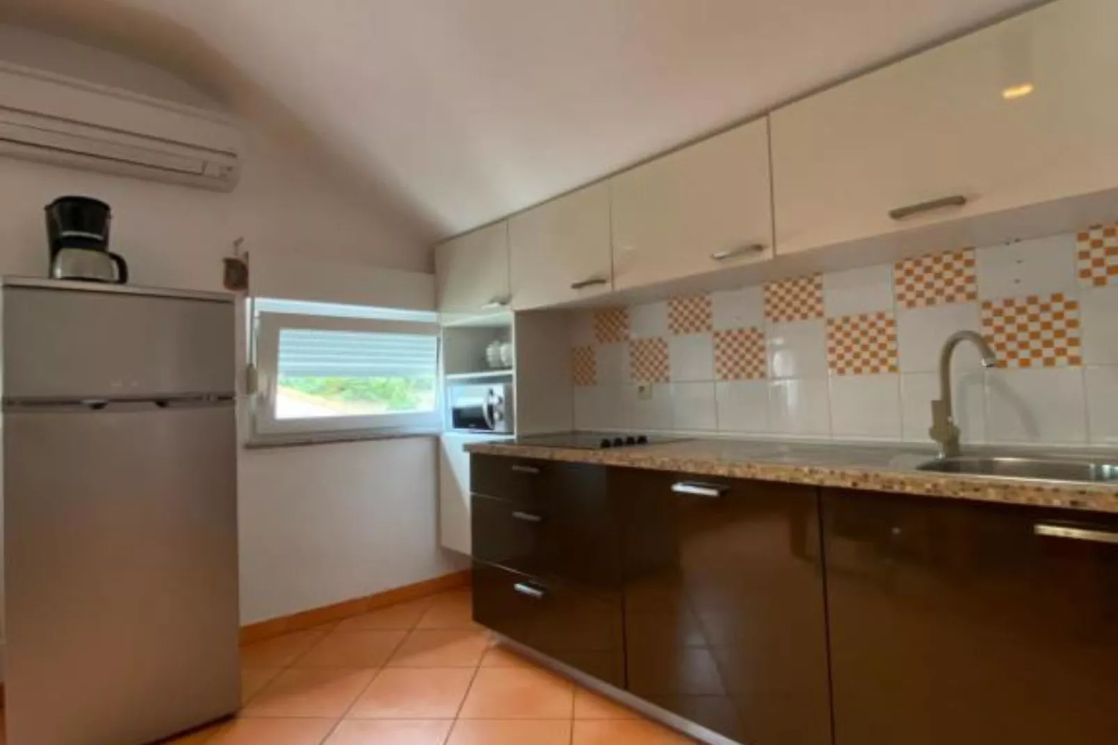 Apartments Lara Rab - Two Bedroom Apartment with Loggia-Küche