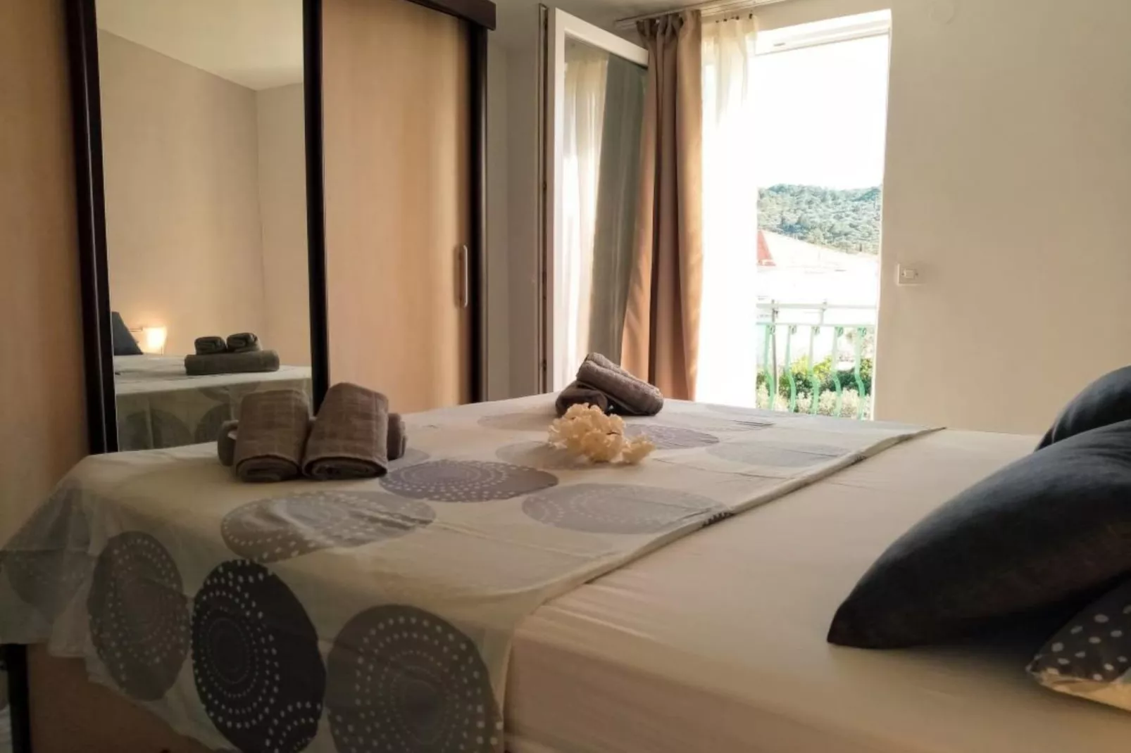 Apartments Silva - Superior Two Bedroom Apartment with Balcony and Sea View-Chambre