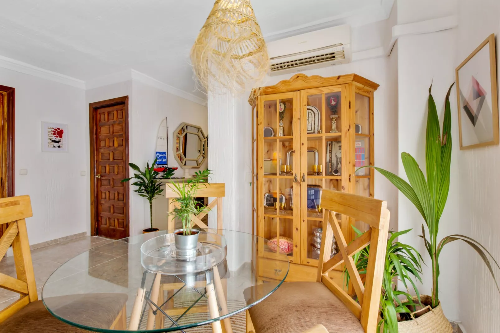 Pueblo Blanco 4-Esszimmer