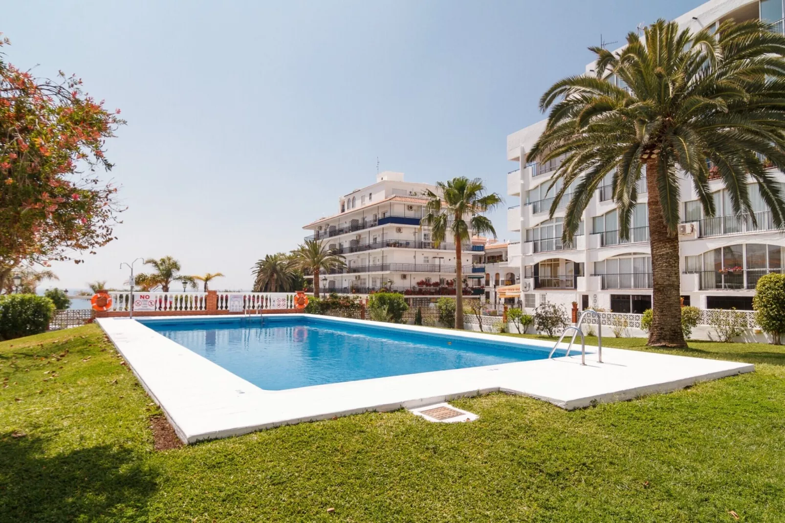 Carabeo 45 Studio by Casasol-Swimming pool