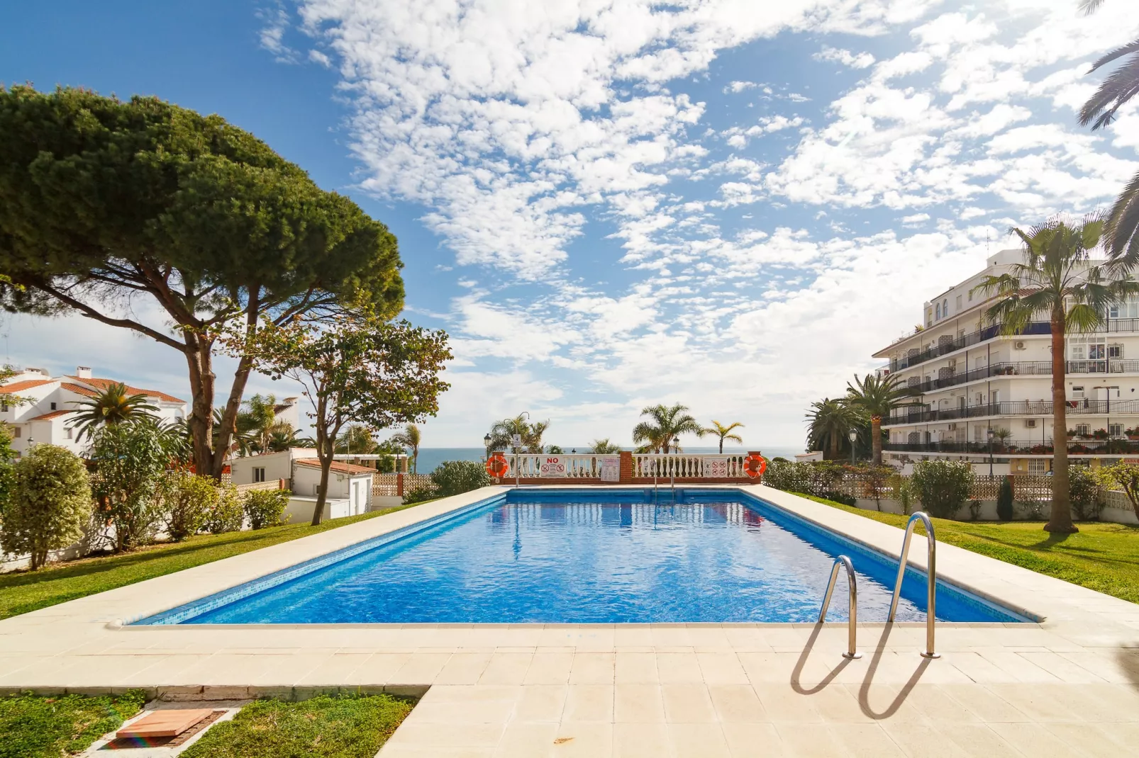 Carabeo 15 Studio by Casasol-Swimming pool