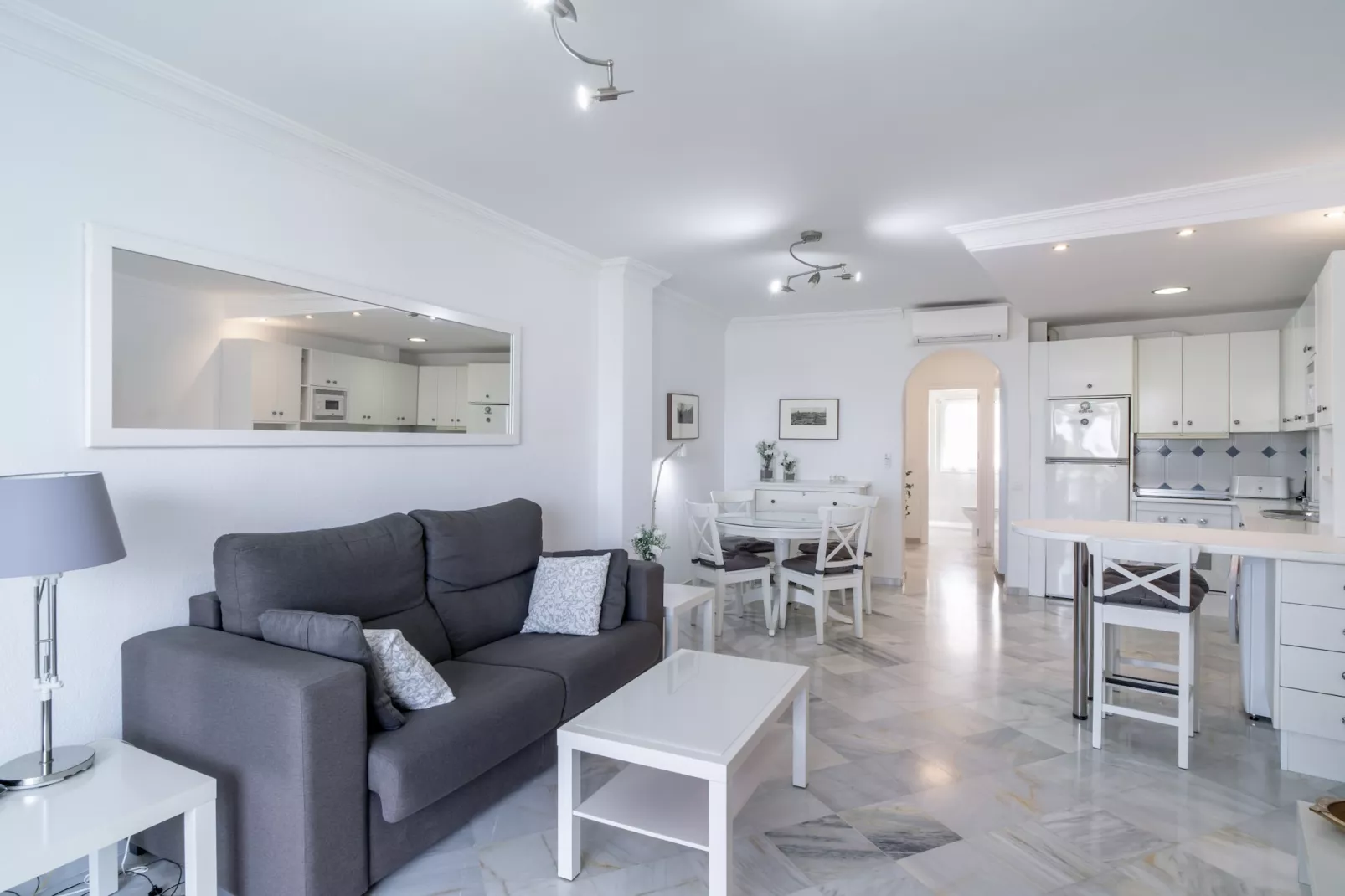 Stella Maris Beachfront B by Casasol-Living room